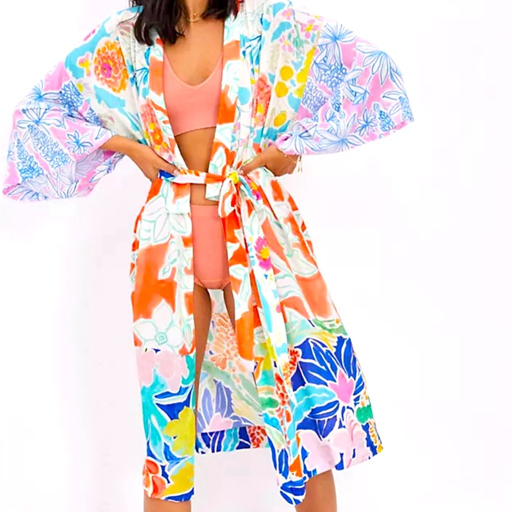DISO: Sisters Gulassa “Full Bloom” Robe